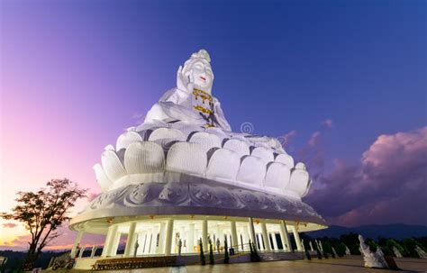  Le Pagode del Tempio di Guanyin! Un Oasis di Pace e Bellezza a Guangzhou