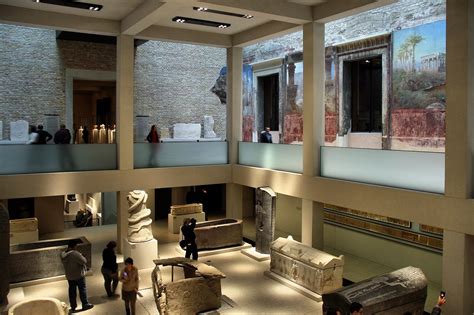 Il Neues Museum: Un viaggio nel tempo tra storia e arte antica!